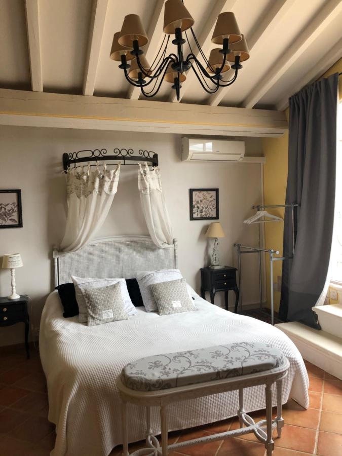 Hotel Entre vignes et dentelles à Courthézon Extérieur photo